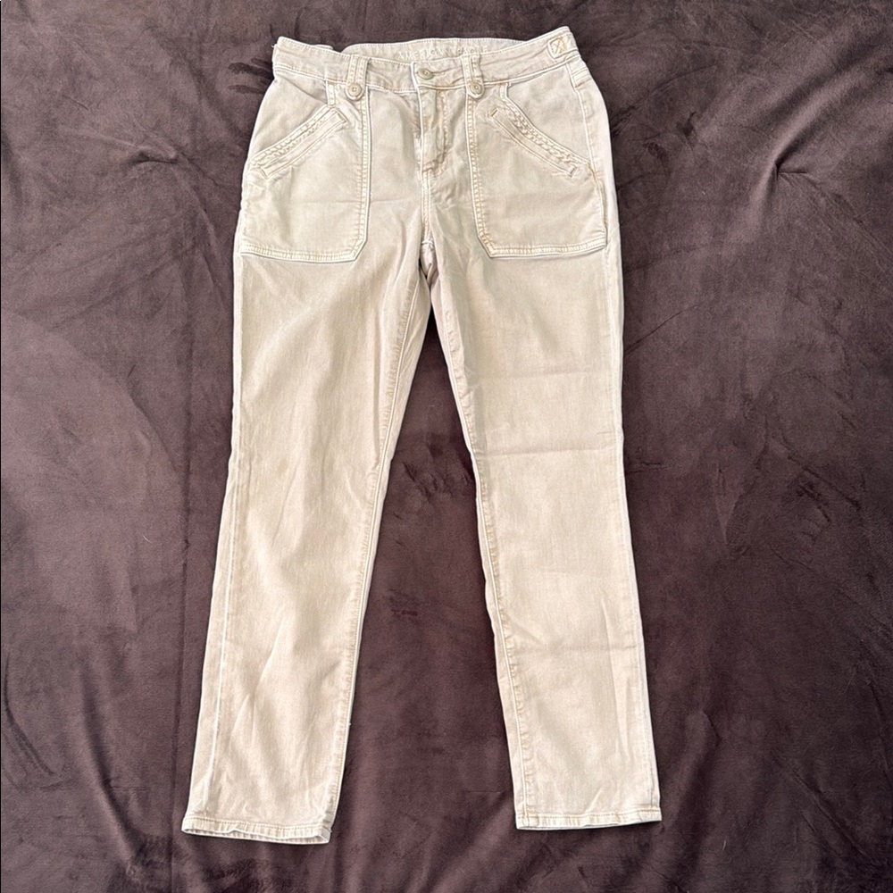 American Eagle Outfitters Cream Skinny Pants